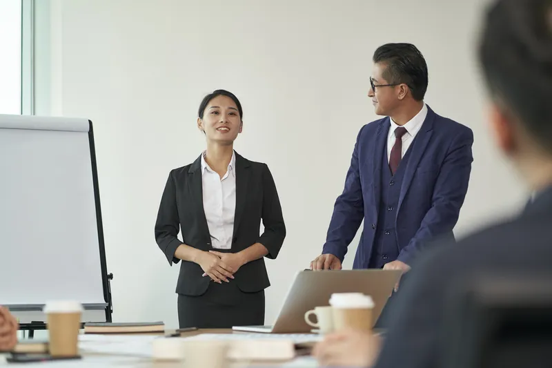 How Do You Introduce a Keynote Speaker?